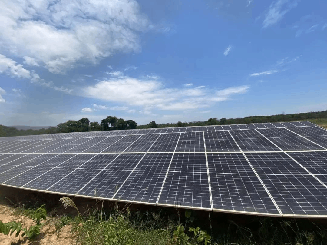 Globaler Koffersammlungswettbewerb von Osda Solar (Brasilien-Station)